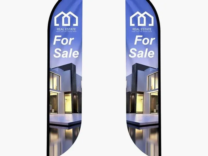 Double-sided construction &mdash; Feather Flags design example
